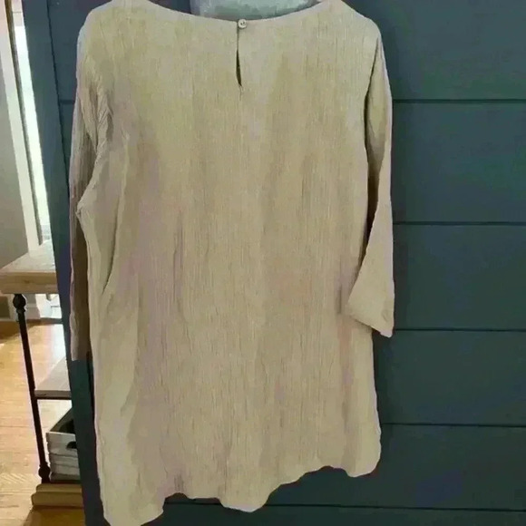 Soft surroundings beige tunic top large - Picture 4 of 4
